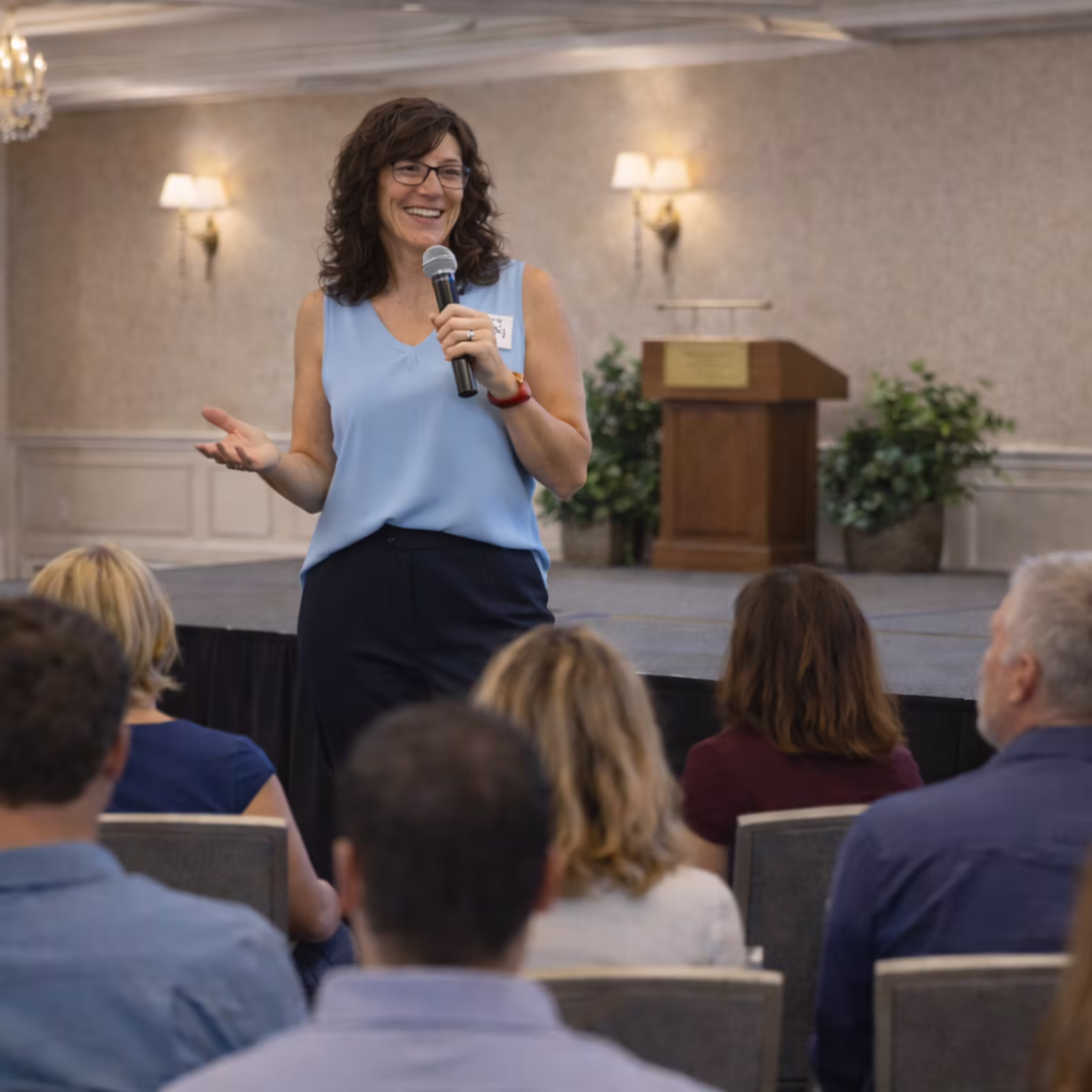 patty-durell-corporate-speaking-event Business professionals in Clearwater attending a Suncoast NPI professional networking event.